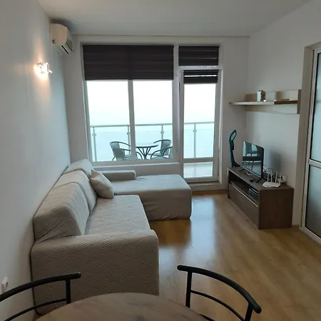 Апартамент Breathtaking Sea View *