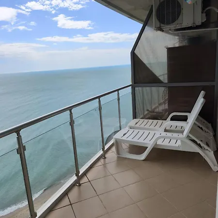 Апартаменти Breathtaking Sea View